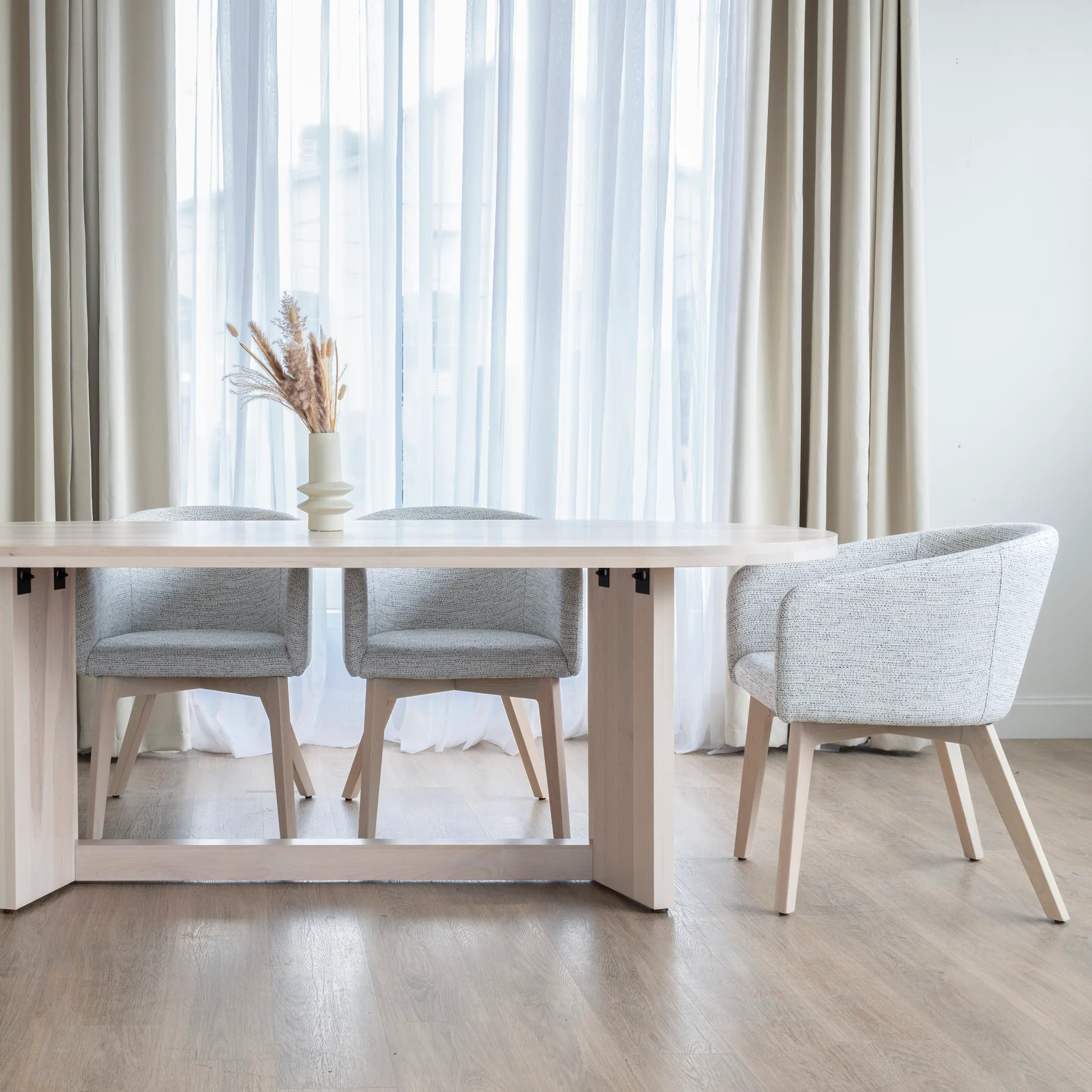 Chaise de cuisine en tissu crème marbré - Clara - Image 3